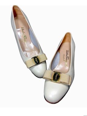 Salvatore Ferragamo, Classic Bow  Flats